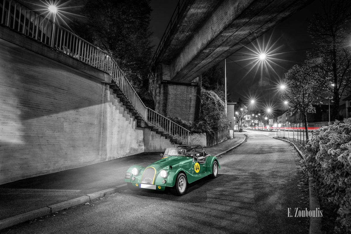 Baden-Württemberg, Baum, Bridge, Brücke, Bäume, Chromakey, Colorkey, Deutschland, Dunkel, EZ00596, Fine Art, FineArt, Germany, Green, Grün, Langzeitbelichtung, Licht, Light Trails, Long Exposure, Morgan, Nacht, Night, Roadster, Stuttgart, Traffic, Trails, Tree, Trees, Weinsteige, Zouboulis, automobil, british, classic car refugium, helber, lemans, light trail, urban, zouboulis photography
