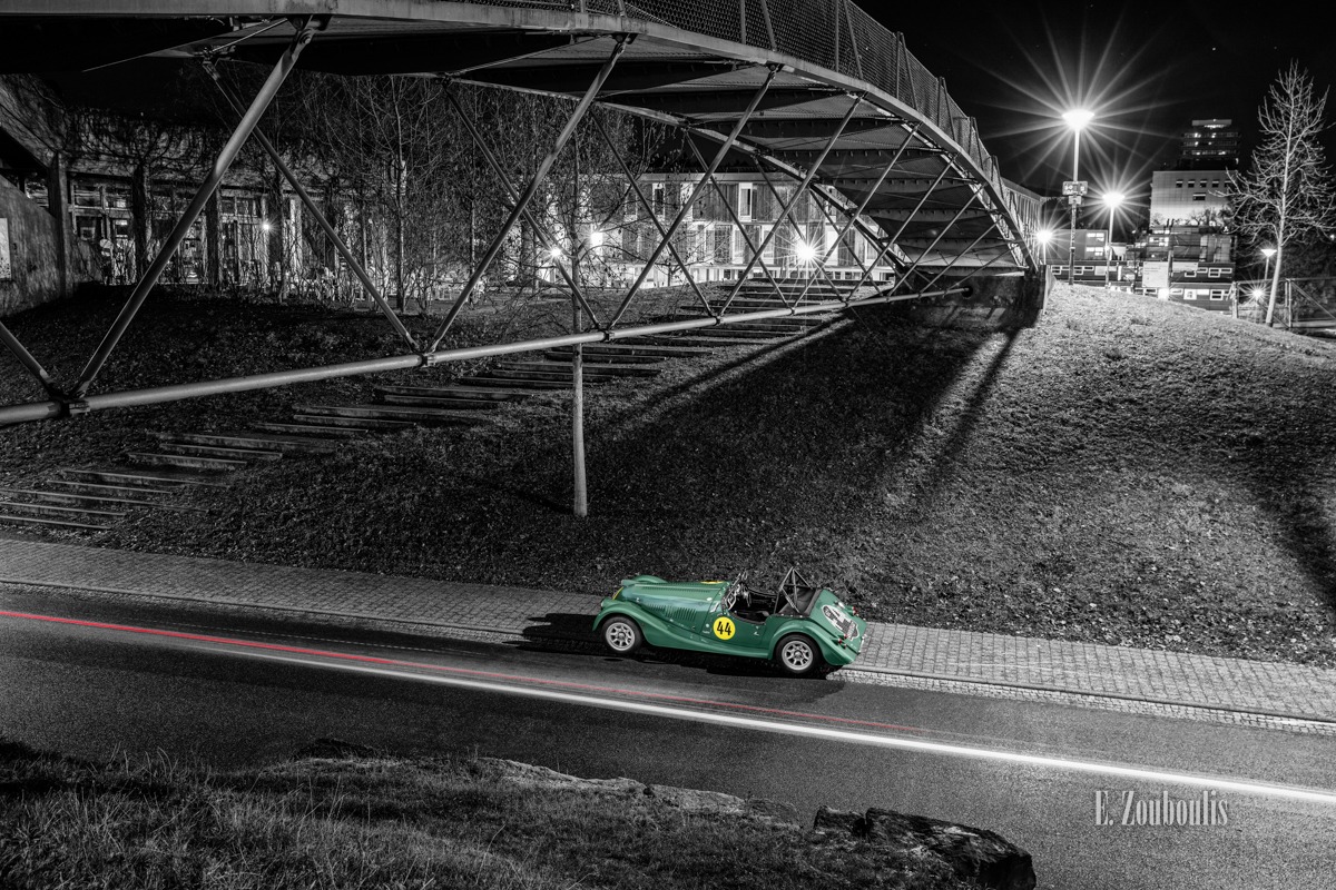 Baden-Württemberg, Bridge, Brücke, Chromakey, Colorkey, Deutschland, Dunkel, EZ00614, Fine Art, FineArt, Germany, Green, Grün, Langzeitbelichtung, Licht, Light Trails, Long Exposure, Morgan, Nacht, Night, Roadster, Street, Stuttgart, Traffic, Trails, Uni, Universität, Vaihingen, Zouboulis, automobil, british, classic car refugium, helber, historic, lemans, light trail, urban, zouboulis photography
