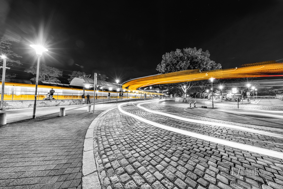 At The Speed Of Light, Bus, Chromakey, Colorkey, Deutschland, Dunkel, EZ00781, Fine Art, FineArt, Gelb, Germany, Langzeitbelichtung, Licht, Lichtschweif, Light Trails, Long Exposure, Nacht, Night, Rot, SSB, SSBAG, Speed, Stuttgart, Traffic, Trails, Train, Tram, Yellow, Zouboulis, bahnhof, feuerbach, red, straßenbahn, zouboulis photography