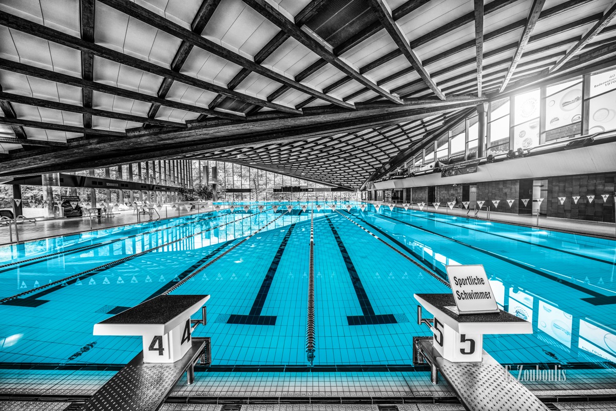 Architecture, Architektur, Baden-Württemberg, Blau, Blue, Chromakey, Colorkey, Deutschland, EZ00801, Fine Art, FineArt, Germany, Hallenbad, Monochrome, Pool, Schwimmbad, Schwimmen, Schwimmhalle, Seepferdchen, Sports, Swimming, Swimming Pool, Zouboulis, badezentrum, dach, holzdach, sindelfingen, zouboulis photography