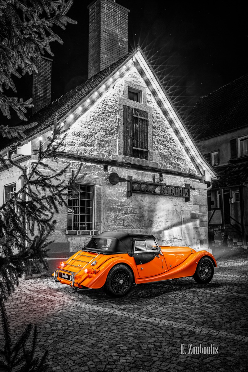 Baden-Württemberg, Chromakey, Deutschland, Dunkel, EZ00809, Fachwerkhaus, Fine Art, FineArt, Framed House, Germany, Gärtringen, Langzeitbelichtung, Licht, Long Exposure, Marktplatz, Morgan, Nacht, Night, Orange, Villa, Villa Zouboulis, automobil, backhaus, british, classic car Colorkey, frame house, urban, zouboulis photography