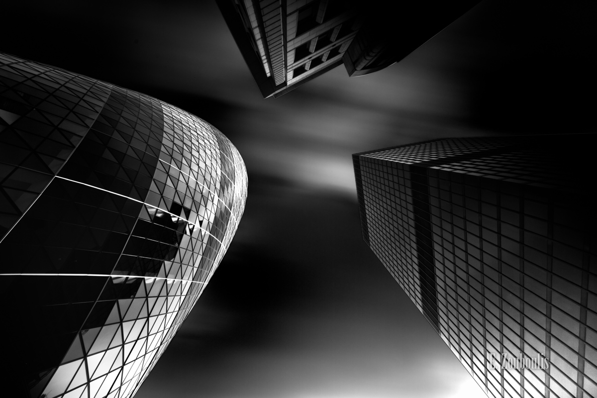 Architecture, Architektur, Art, Black And White, Britain, City, Cloud Movement, Clouds, EZ00055, England, Fassad, Fassade, Fine Art, FineArt, Gherkin, Gherkin and Friends, Glass, Great Britain, House, Kunst, Langzeitbelichtung, London, Long Exposure, Monochrom, Monochrome, Schwarzweiss, Tag, UK, United Kingdom, Wolken, Zouboulis, bank, day, skyscrapers, wolkenbewegung, wolkenkratzer, zouboulis photography