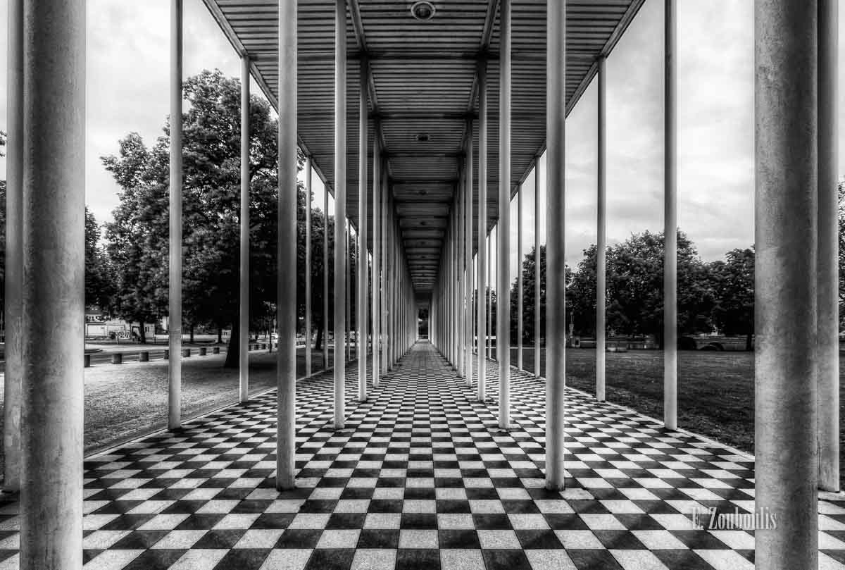 Schwarzweiß Bild der Wandelhalle in Böblingen Schwarzweiß Bild der Wandelhalle in Böblingen