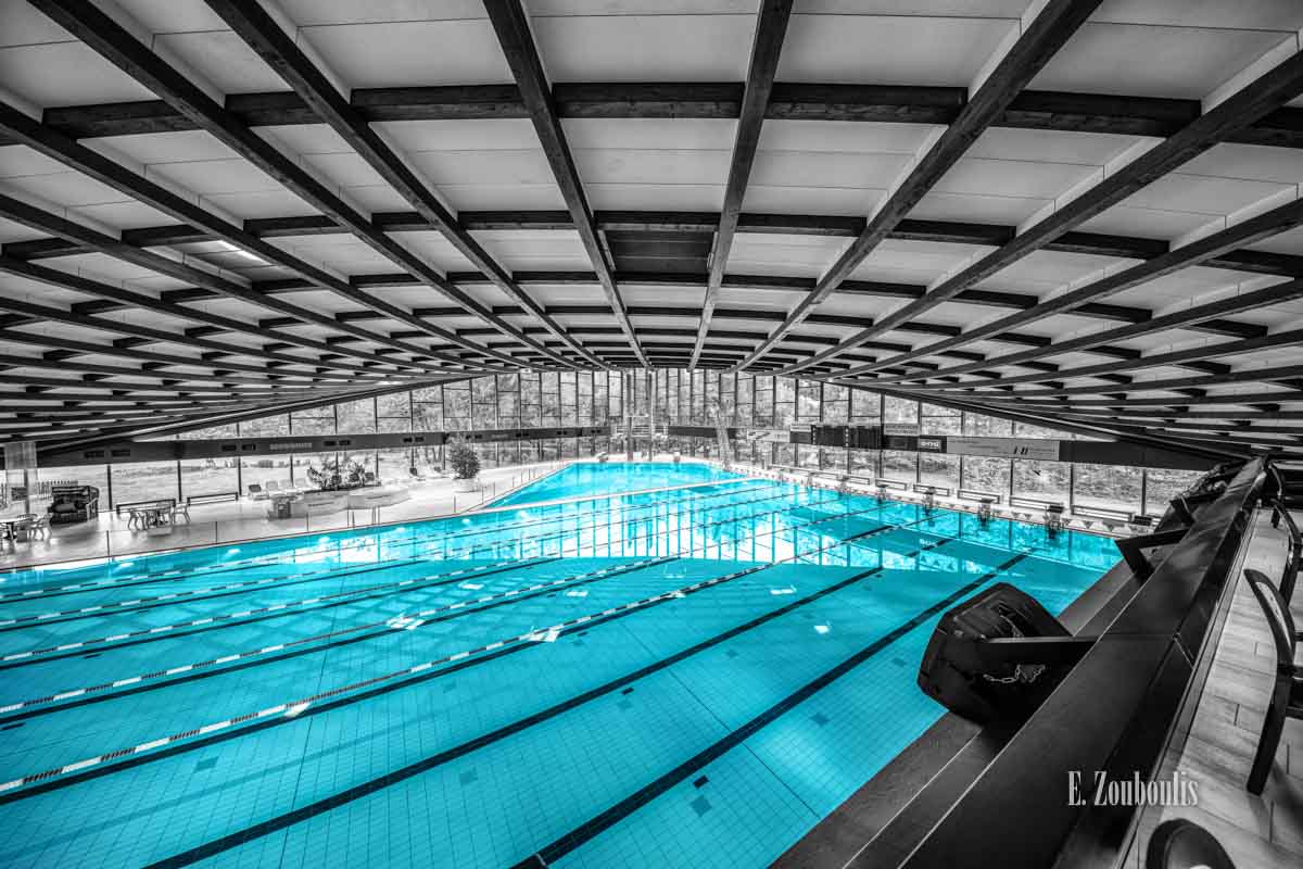 Badezentrum Sindelfingen - Seitliche Ansicht von oben auf das 50m Becken Badezentrum Sindelfingen - Seitliche Ansicht von oben auf das 50m Becken
