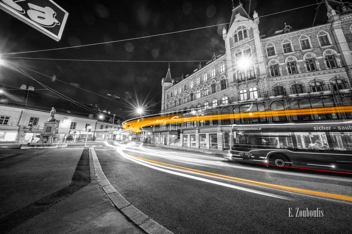 Bild vom Margaretenplatz in Wien mit vorbeifahrenden Bussen Bild vom Margaretenplatz in Wien mit vorbeifahrenden Bussen